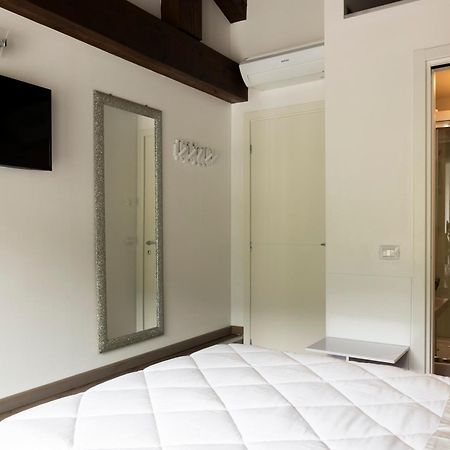 La Terrazza Sulle Vigne B&B Корте Франка Екстериор снимка