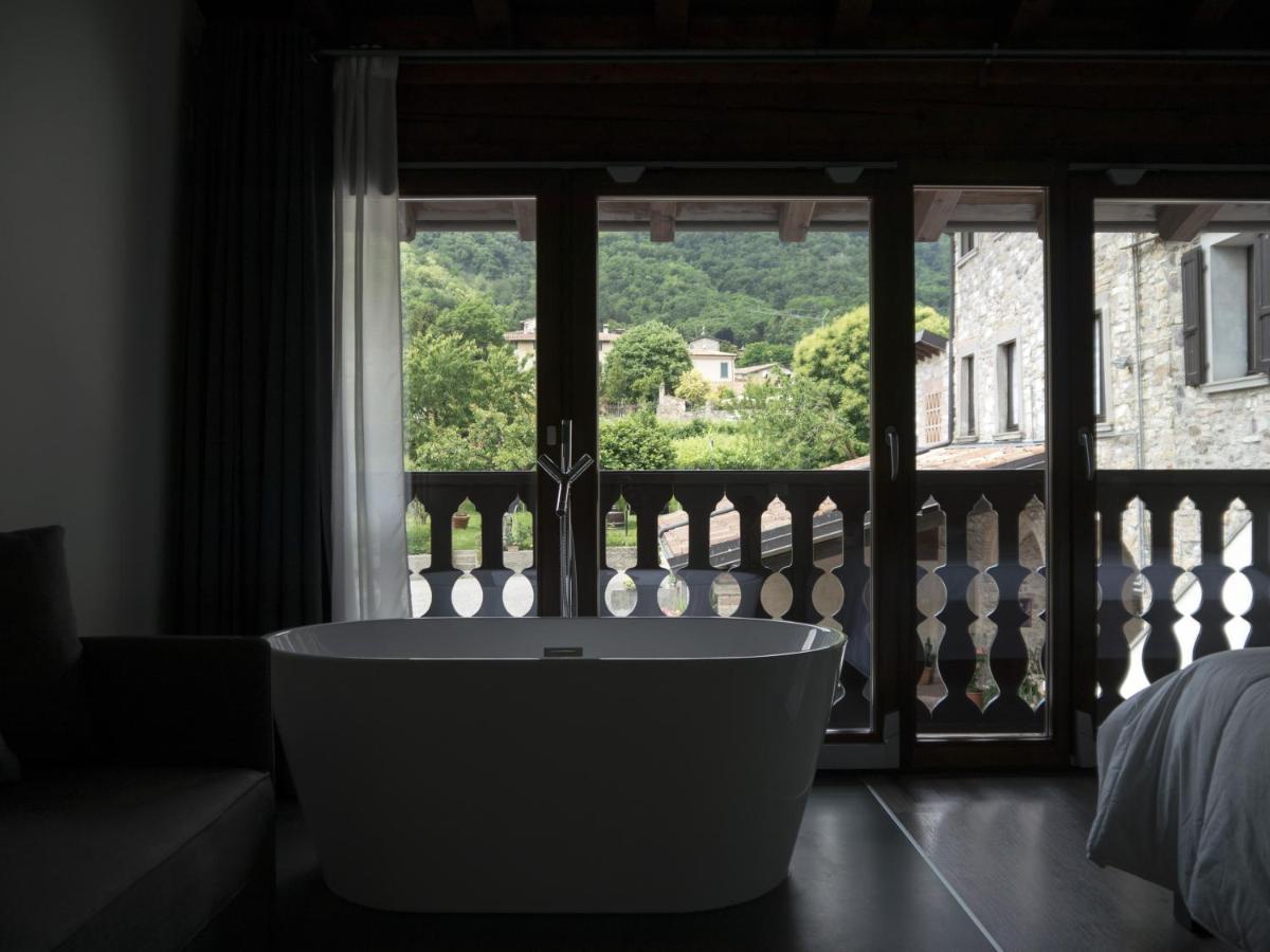 La Terrazza Sulle Vigne B&B Корте Франка Екстериор снимка