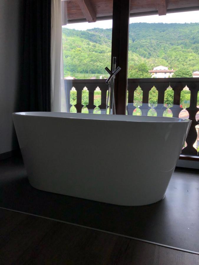 La Terrazza Sulle Vigne B&B Корте Франка Екстериор снимка
