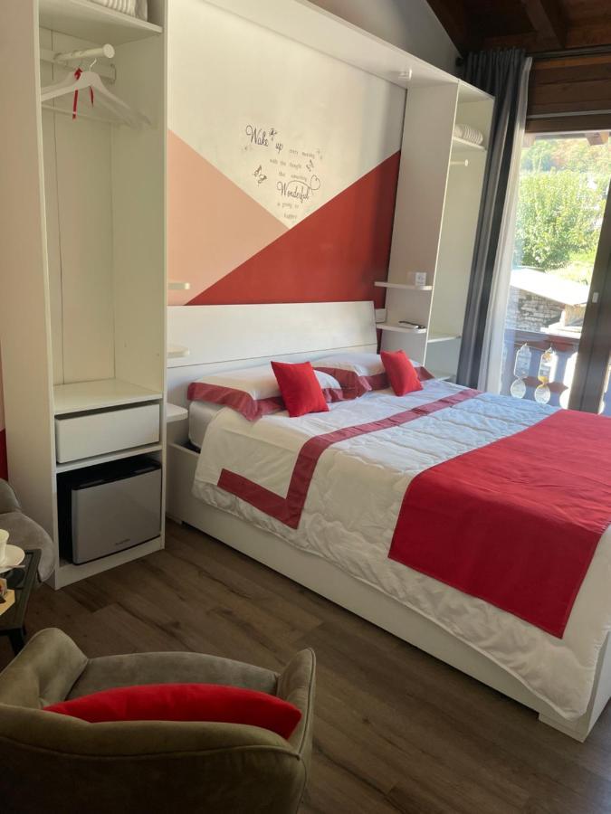 La Terrazza Sulle Vigne B&B Корте Франка Екстериор снимка