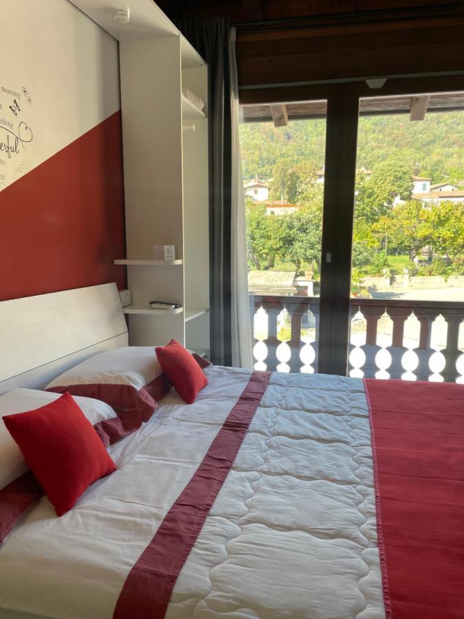 La Terrazza Sulle Vigne B&B Корте Франка Екстериор снимка