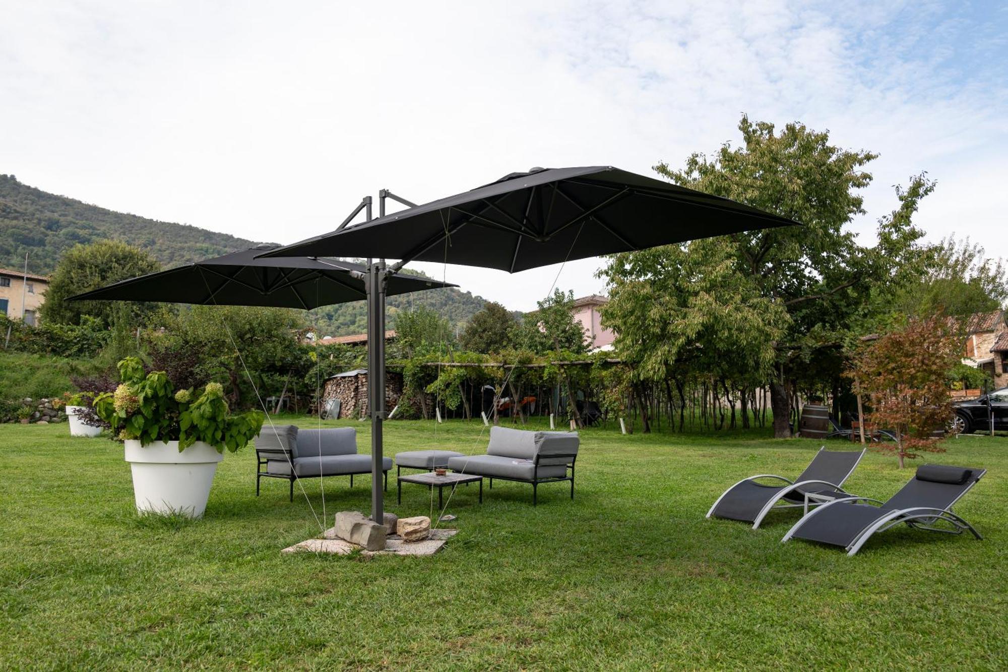La Terrazza Sulle Vigne B&B Корте Франка Екстериор снимка