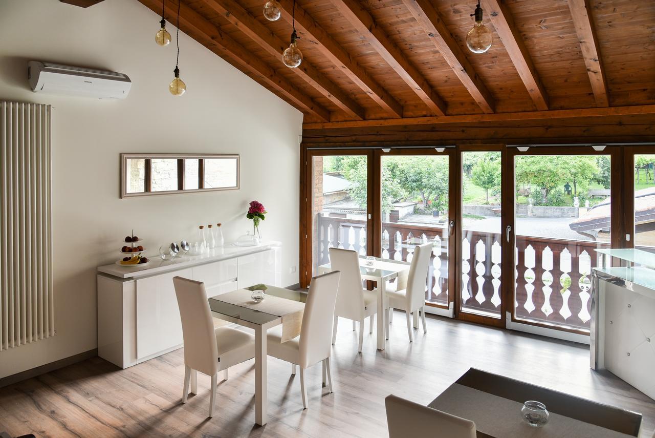La Terrazza Sulle Vigne B&B Корте Франка Екстериор снимка