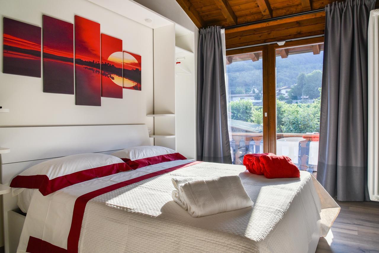 La Terrazza Sulle Vigne B&B Корте Франка Екстериор снимка