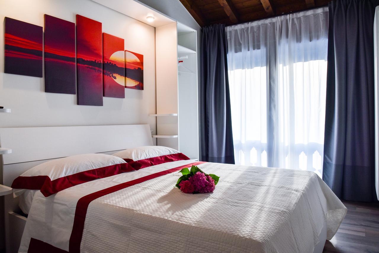 La Terrazza Sulle Vigne B&B Корте Франка Екстериор снимка