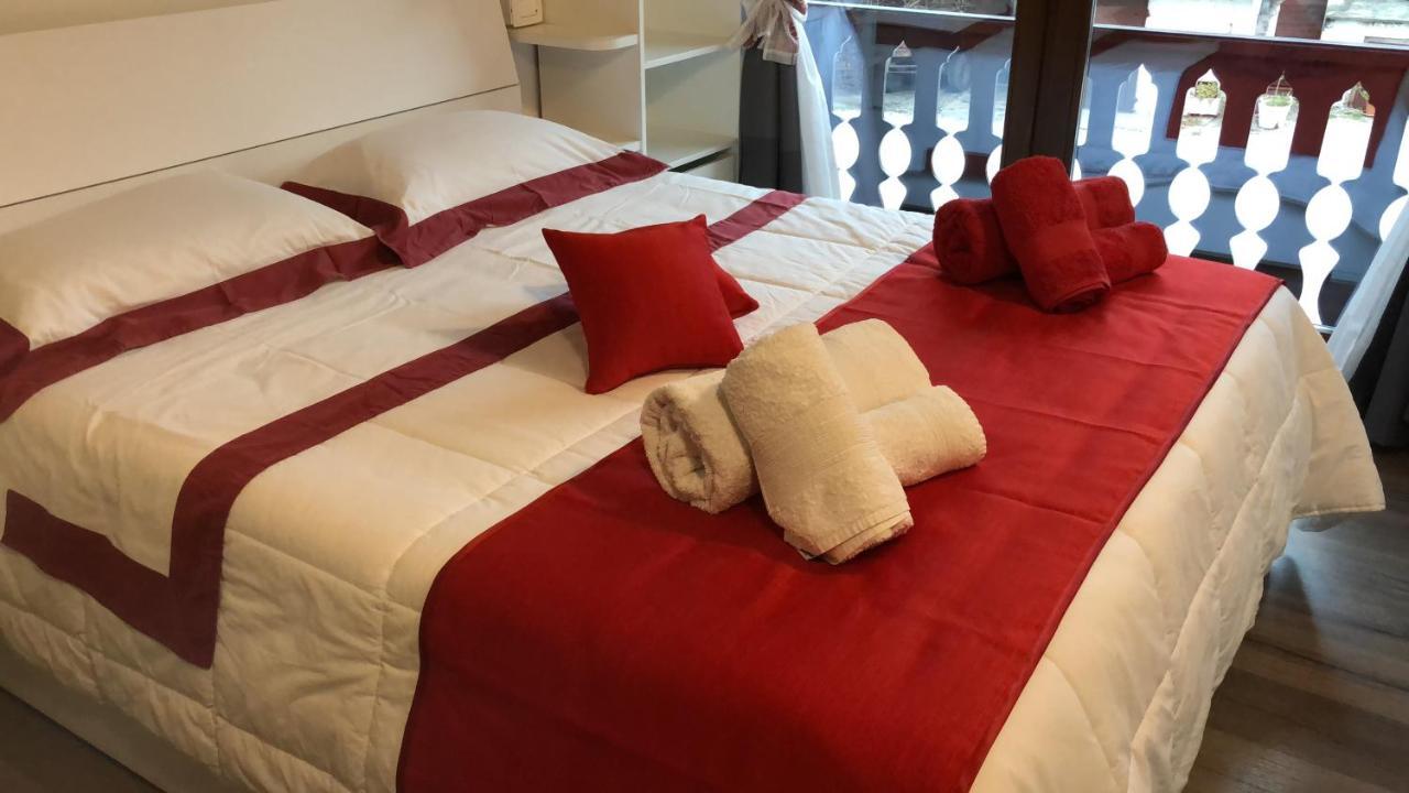 La Terrazza Sulle Vigne B&B Корте Франка Екстериор снимка