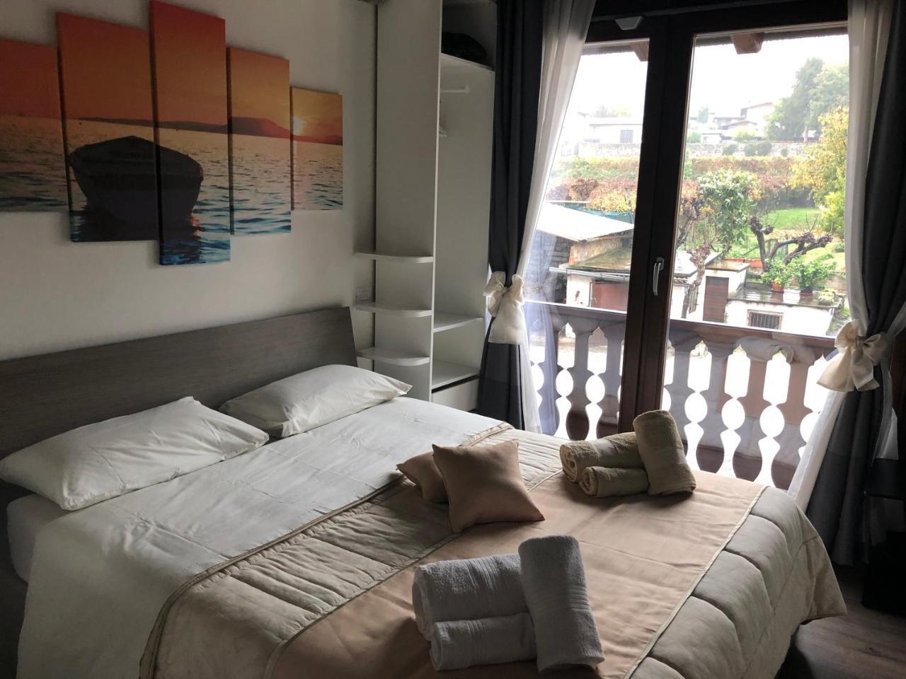 La Terrazza Sulle Vigne B&B Корте Франка Екстериор снимка
